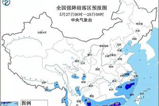 这……C罗疑似挠痒后摸利雅得新月球员的脸